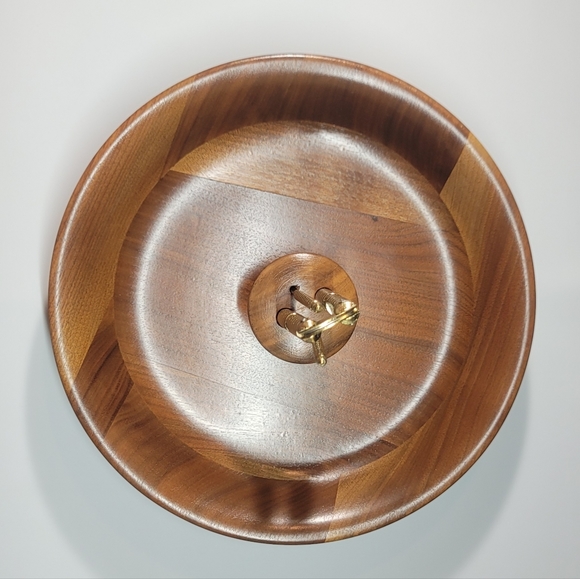 HMQ America Solid Walnut Nut Bowl with tools - Picture 5 of 10
